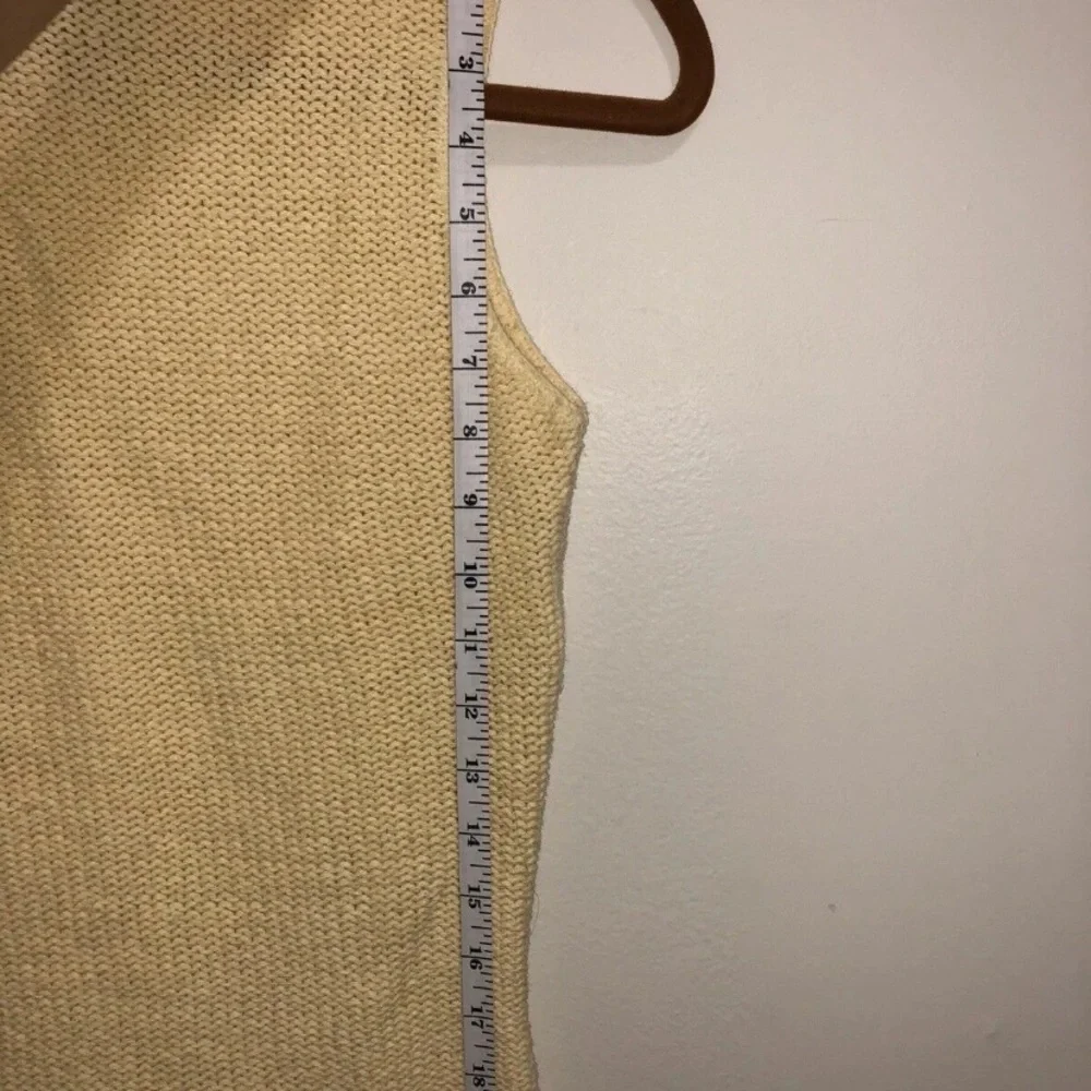 Pale Yellow Sleeveless Turtleneck Knit Sweater - Picture 12 of 13